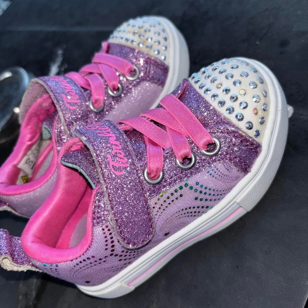 Y2K Sketchers girls Twinkle Toes light up sneakers